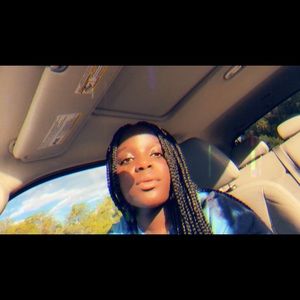 Meet your Posher, Meemee